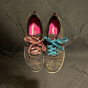 EUC WOMENS CUTE SKECHERS SIZE 9